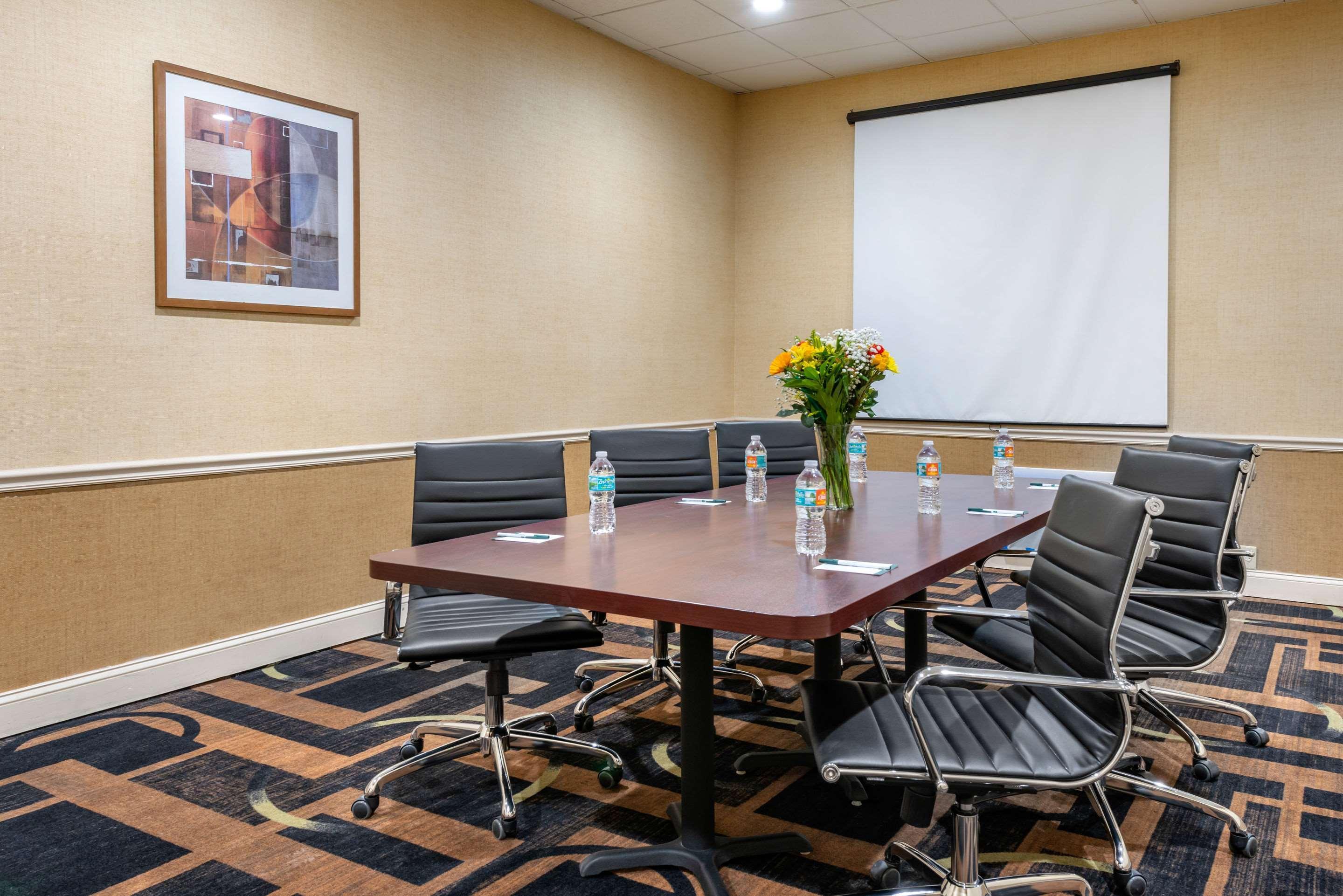 Quality Inn And Suites Palatka Riverfront Exterior photo