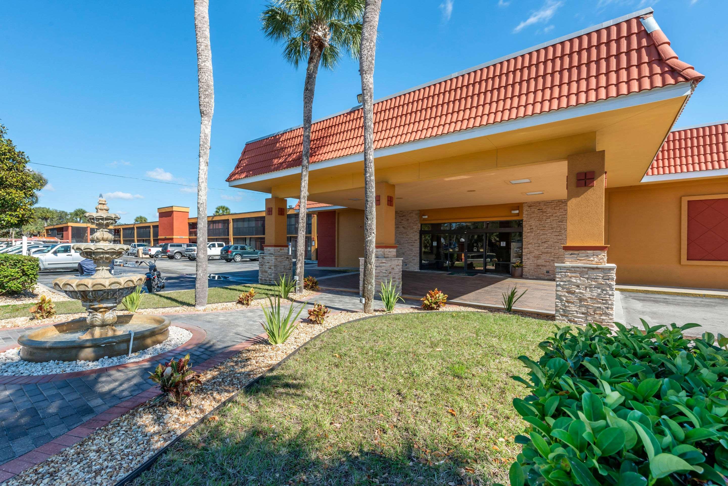 Quality Inn And Suites Palatka Riverfront Exterior photo