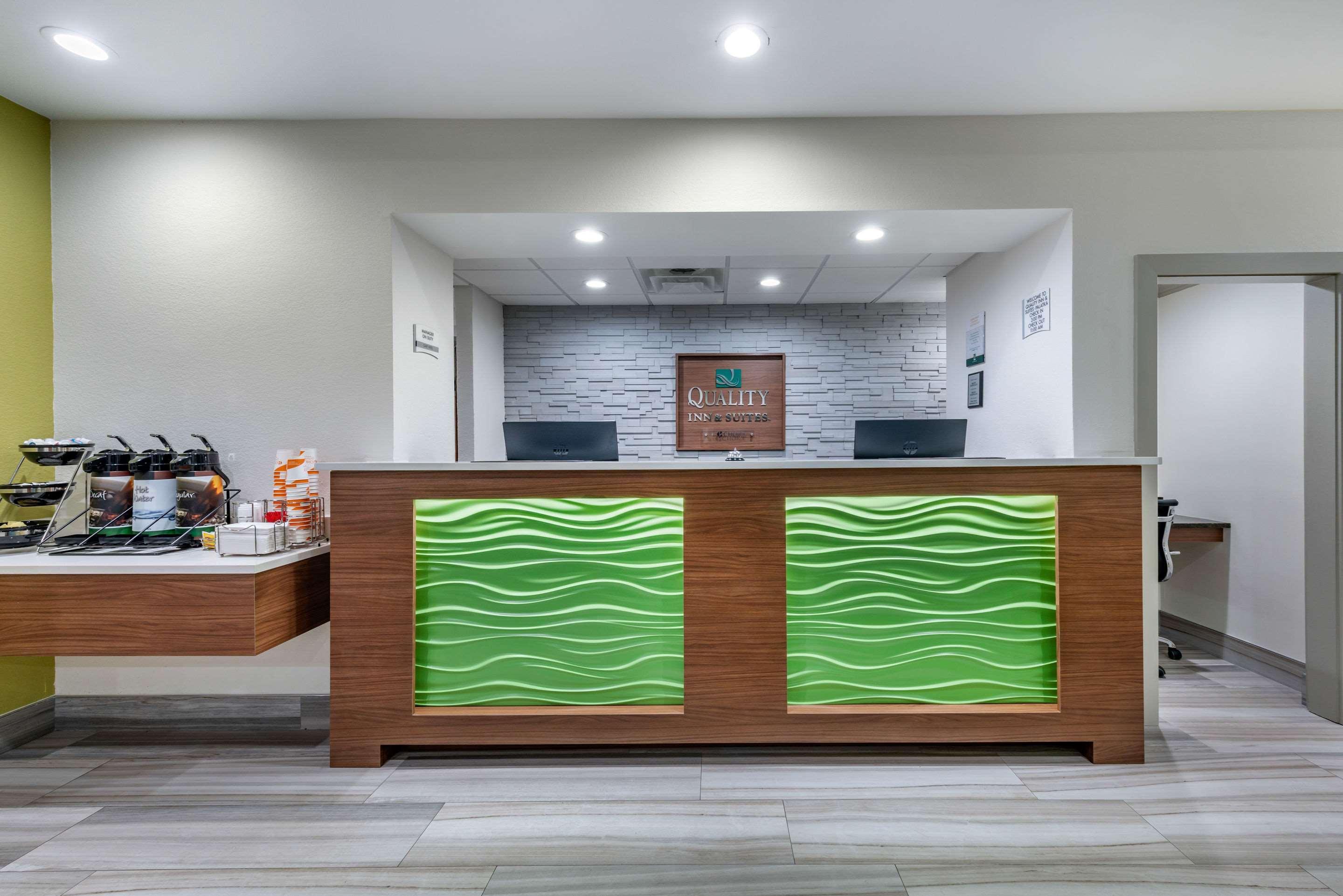 Quality Inn And Suites Palatka Riverfront Exterior photo