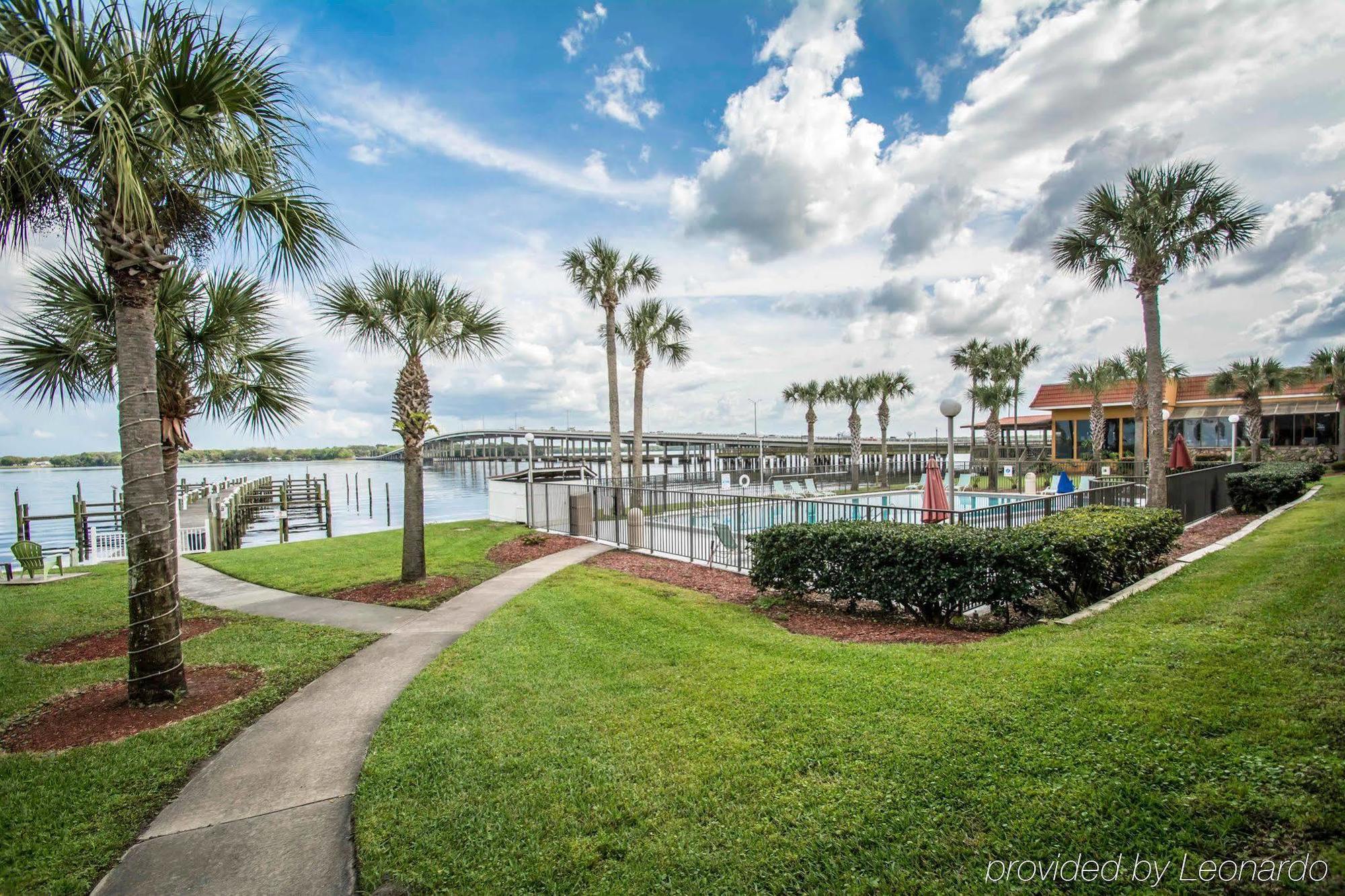 Quality Inn And Suites Palatka Riverfront Exterior photo