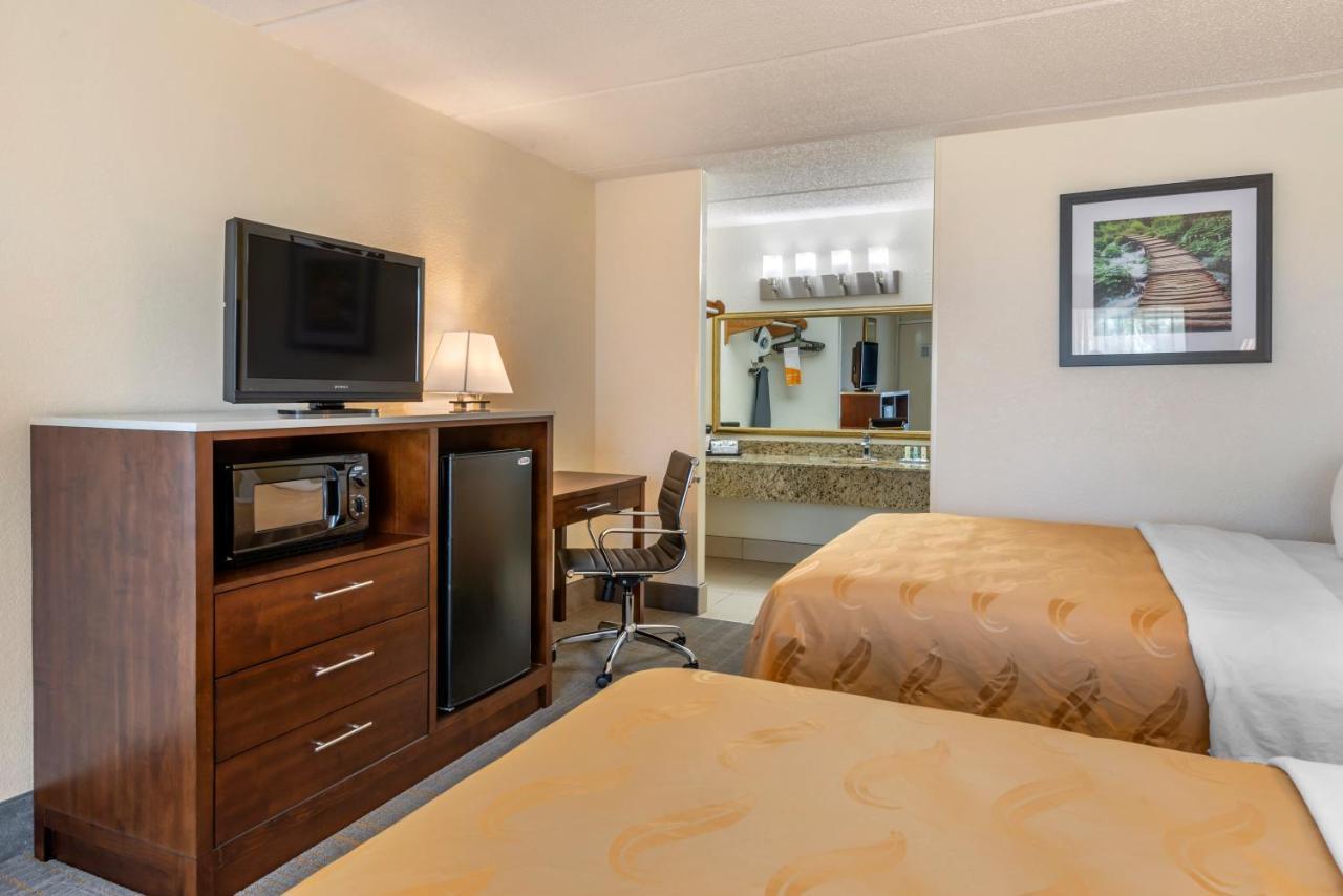 Quality Inn And Suites Palatka Riverfront Exterior photo